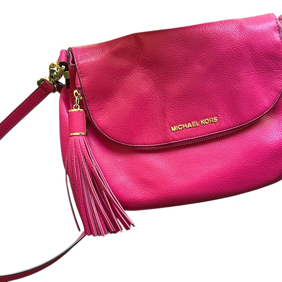MICHAEL KORS BEDFORD TASSEL FUSCHIA PEBBLE LEATHER FLAP SHOULDER BAG CROSSBODY - Picture 3 of 16